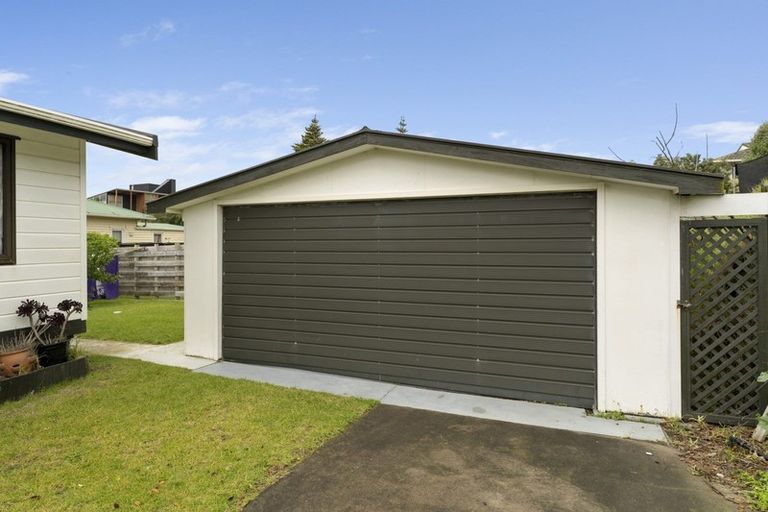 Photo of property in 3 Tasman Road, Otaki Beach, Otaki, 5512