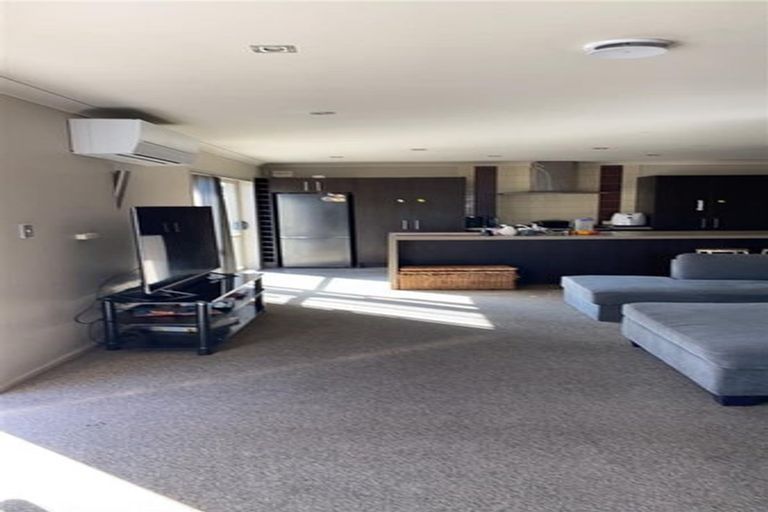 Photo of property in 84 Solomon Street, Brookfield, Tauranga, 3110
