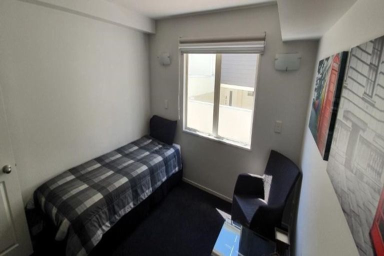 Photo of property in 1/45 Marine Parade, Mount Maunganui, 3116