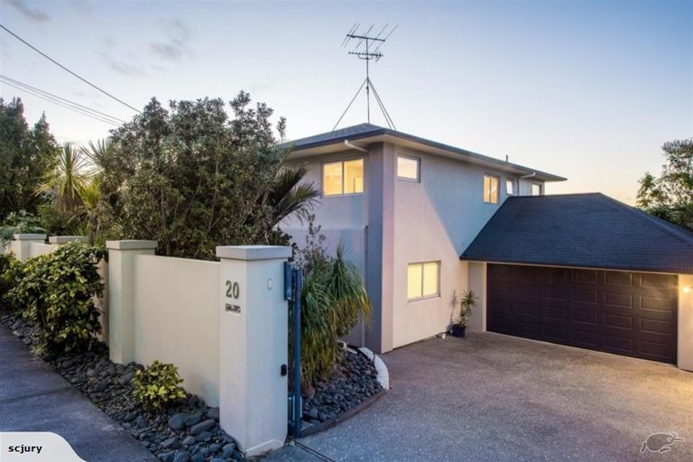 Photo of property in 20 Beechwood Road, Rothesay Bay, Auckland, 0630