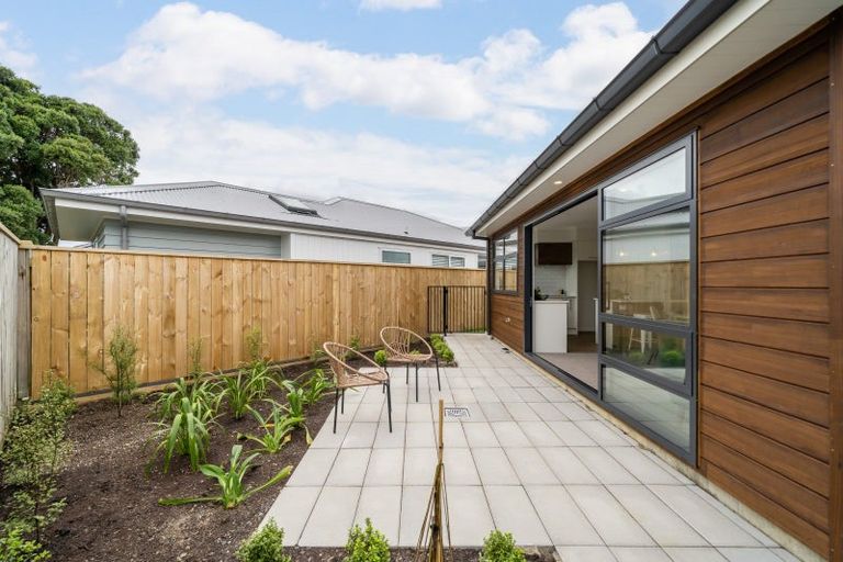 Photo of property in 8 Tarata Lane, Avalon, Lower Hutt, 5011