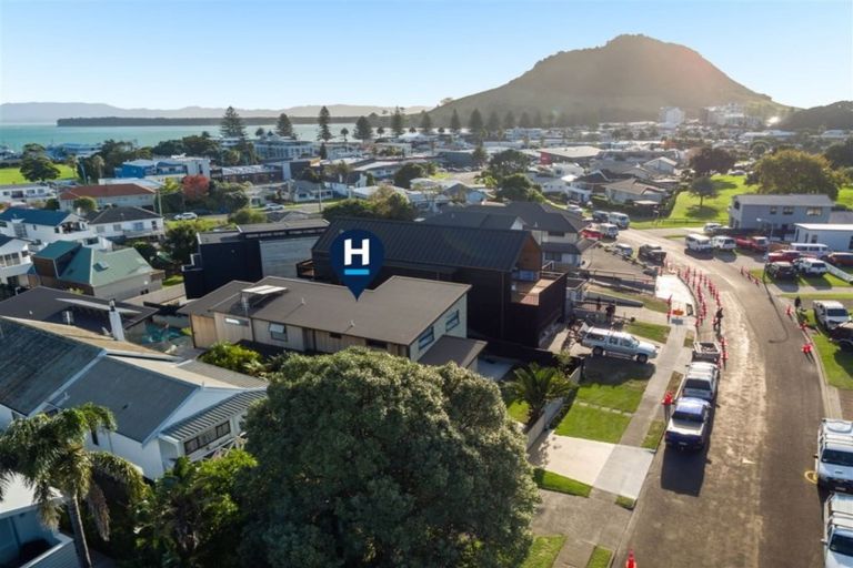 Photo of property in 18 Oceanview Road, Mount Maunganui, 3116