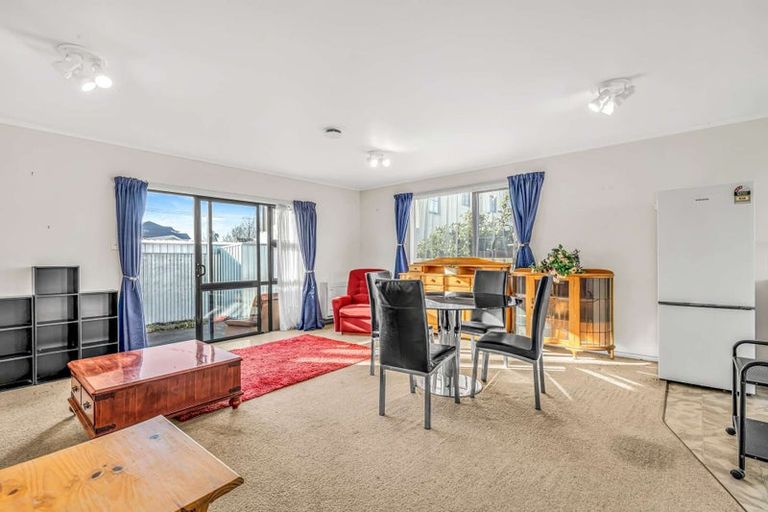 Photo of property in 105 Charles Street, Blenheim, 7201