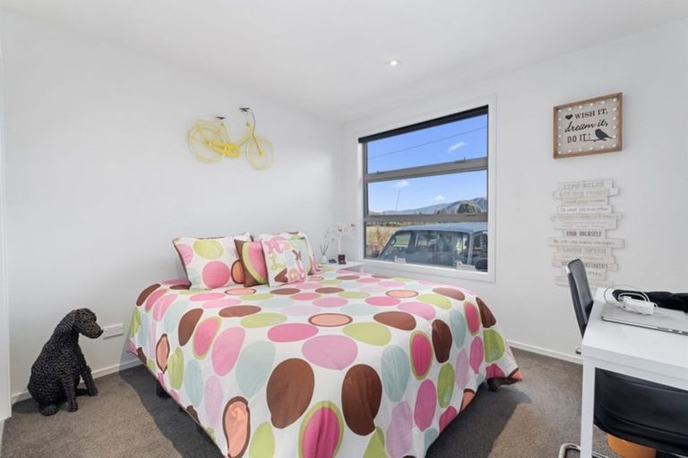 Photo of property in 3 Templeton Street, Albert Town, Wanaka, 9305