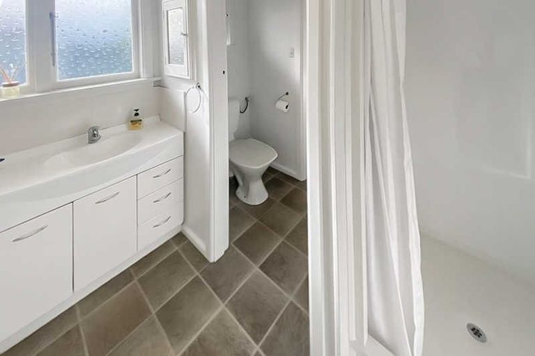 Photo of property in 14 Aileen Place, Upper Riccarton, Christchurch, 8041