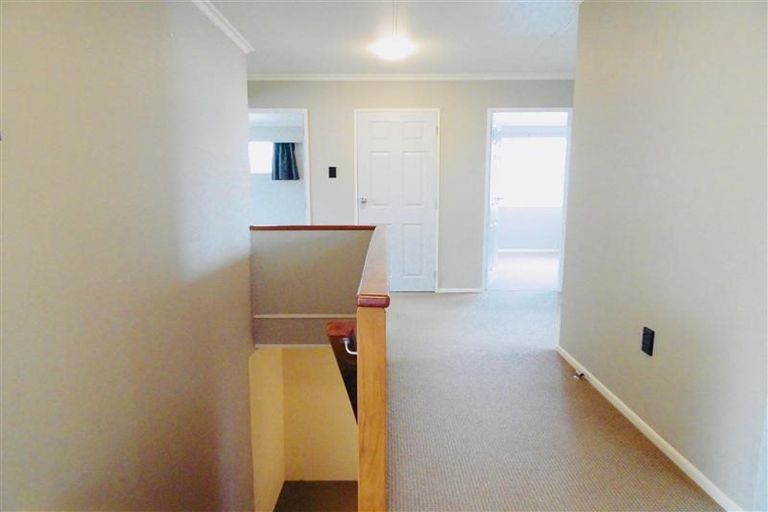 Photo of property in 147 Govett Avenue, Frankleigh Park, New Plymouth, 4310