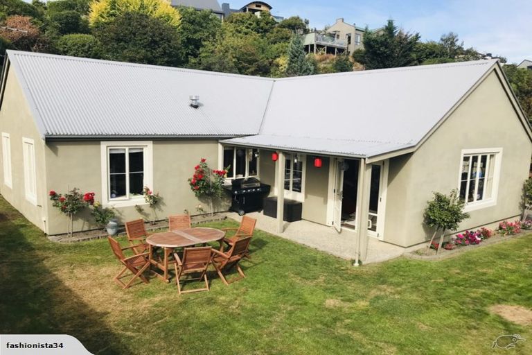 Photo of property in 47 Mcdonnell Road, Arrowtown, 9302