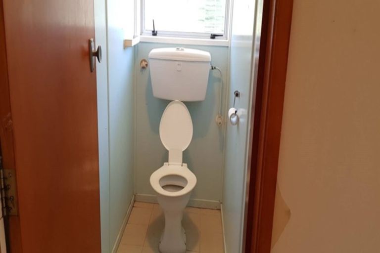 Photo of property in 10 Tavistock Street, Westown, New Plymouth, 4310