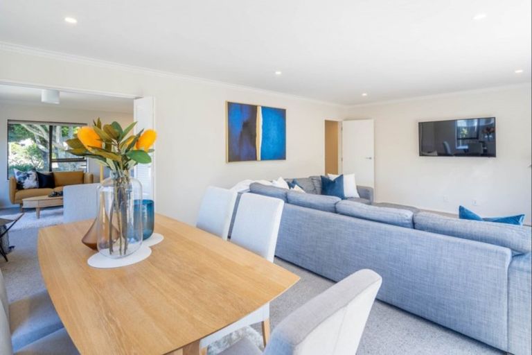 Photo of property in 4 Wakefield Grove, Waikanae, 5036