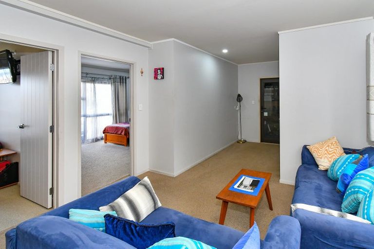 Photo of property in 9 Ambedkar Way, Pukekohe, 2120