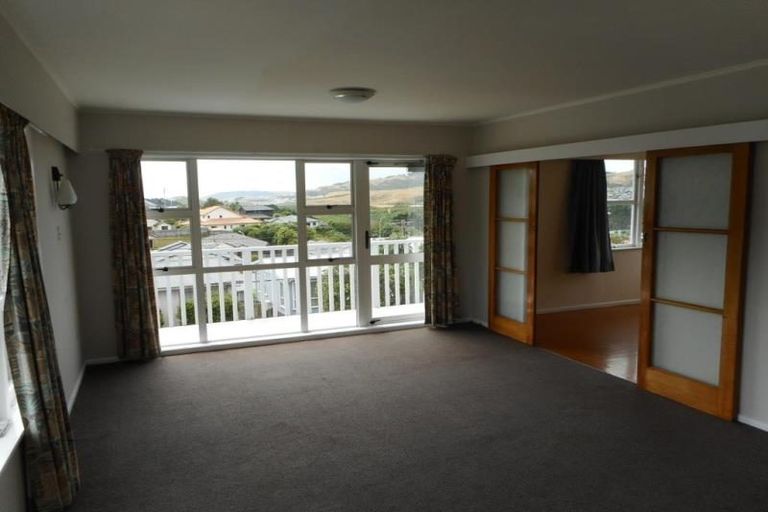 Photo of property in 21 Kahikatea Grove, Paparangi, Wellington, 6037