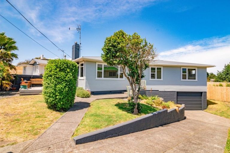 Photo of property in 22 Broadhead Avenue, Tawhero, Whanganui, 4501