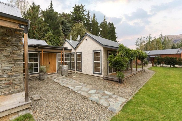 Photo of property in 45 Arrow Junction Road, Arrow Junction, Queenstown, 9371