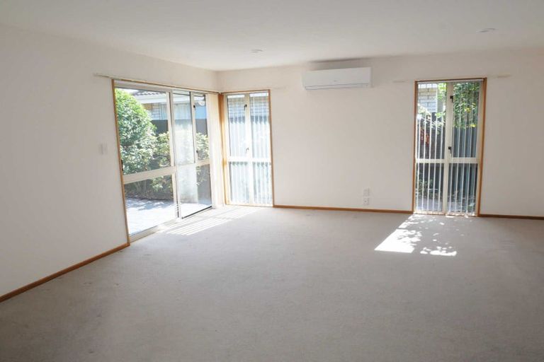 Photo of property in 3/61 Waimairi Road, Upper Riccarton, Christchurch, 8041