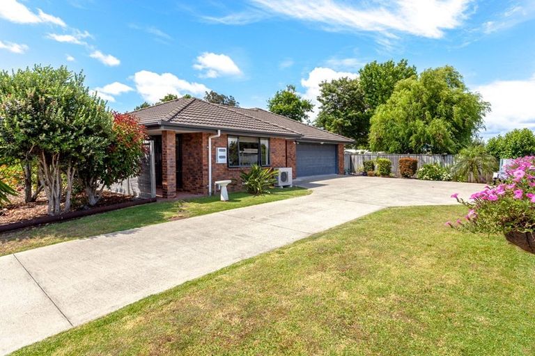 Photo of property in 16 Cobham Lane, Whitianga, 3510