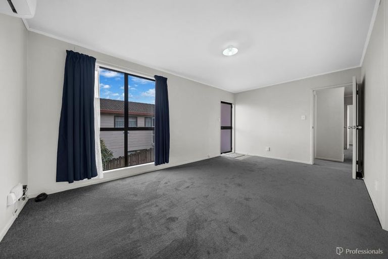 Photo of property in 2/40 Palmers Road, Clendon Park, Auckland, 2103