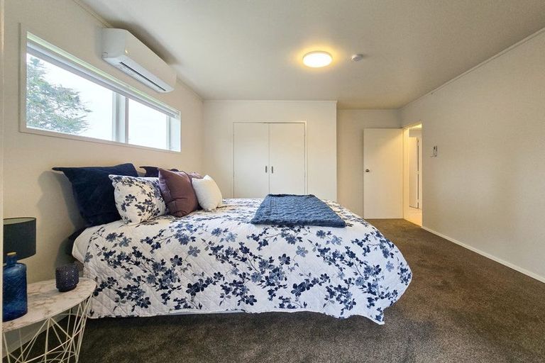 Photo of property in 17 Fernleigh Avenue, Waiuku, 2123