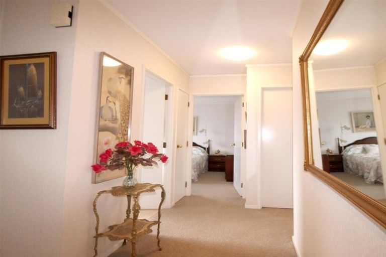 Photo of property in 2/80 Aberfeldy Avenue, Highland Park, Auckland, 2010