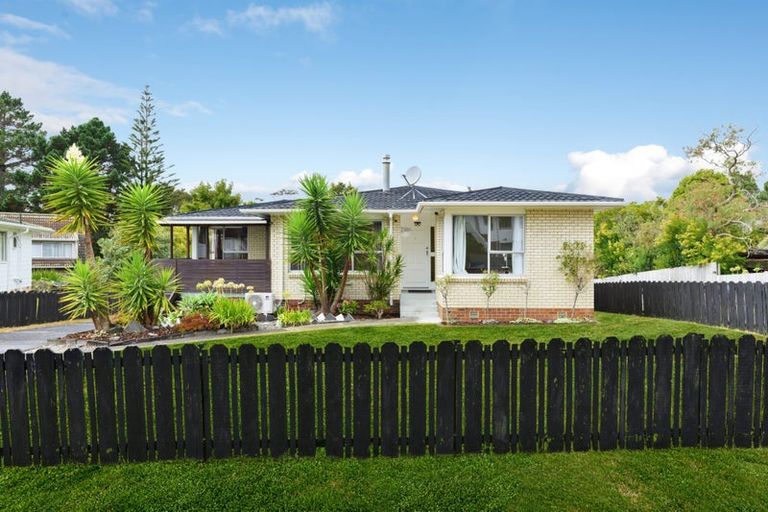 Photo of property in 56 Fitzwater Place, Henderson, Auckland, 0612