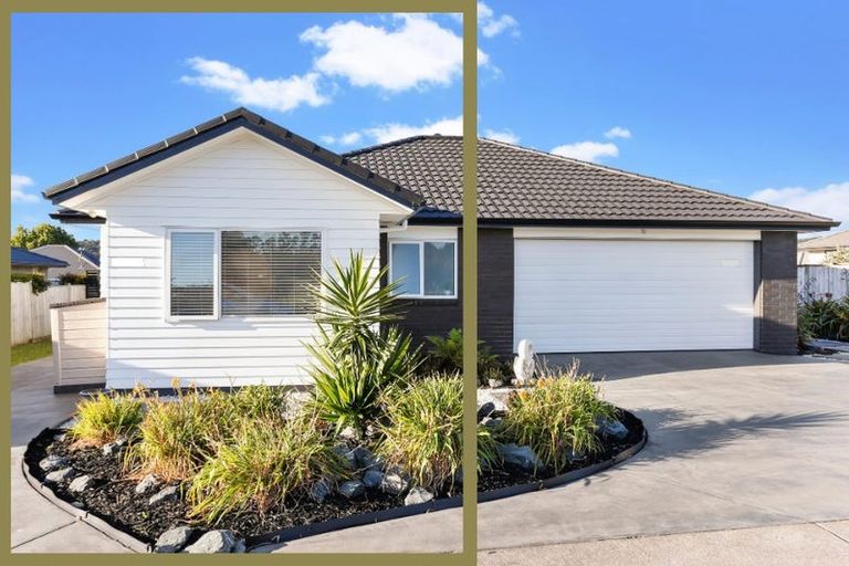 Photo of property in 44b Gilbransen Road, Kumeu, 0810