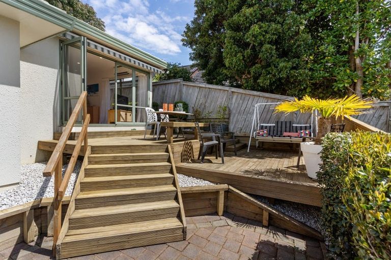 Photo of property in 1/28 Wiltshire Place, Somerville, Auckland, 2014