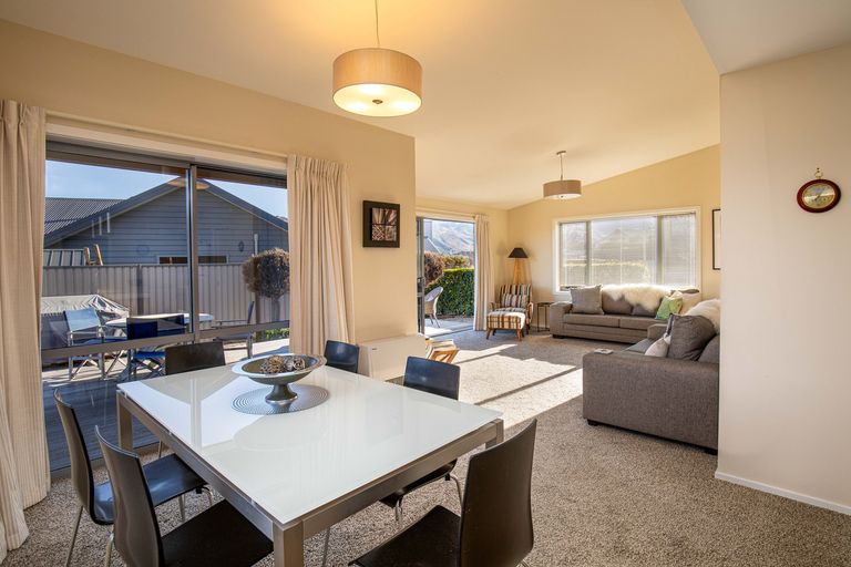 Photo of property in 19 Chandler Crescent, Clyde, 9330