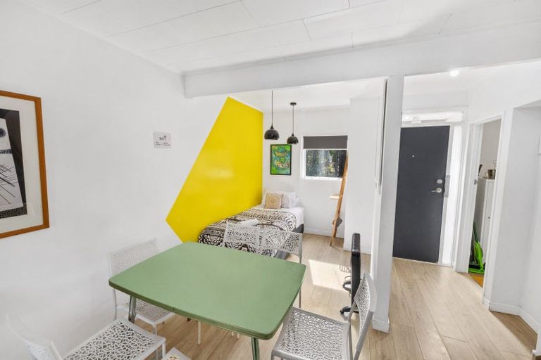 Photo of property in 100 Lake Road, Koutu, Rotorua, 3010