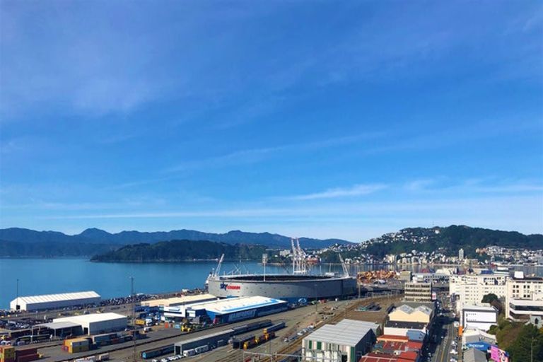 Photo of property in Mansfield Towers, 1 Grant Road, Thorndon, Wellington, 6011