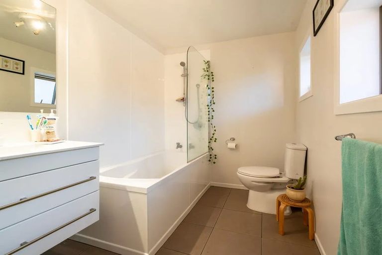 Photo of property in 1 Botting Place, Waverley, Dunedin, 9013