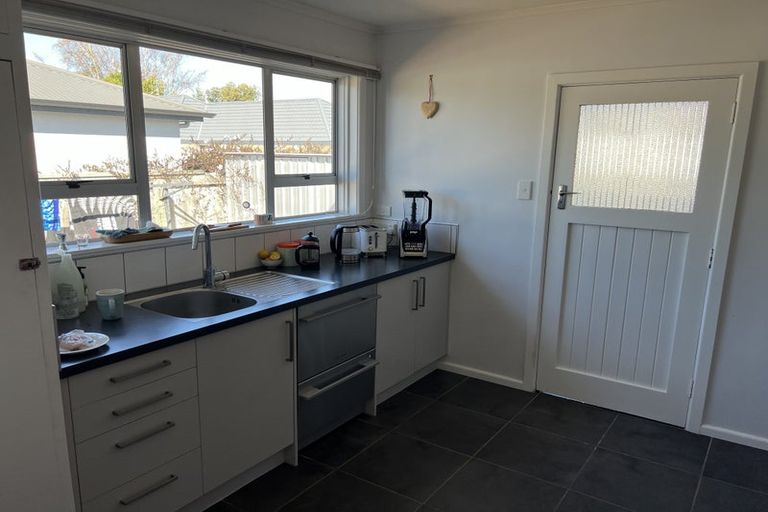 Photo of property in 28 King Street, Taradale, Napier, 4112