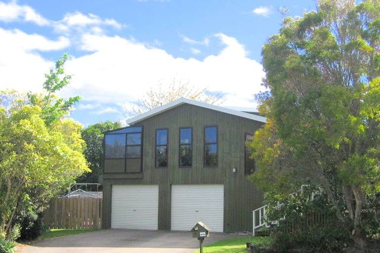 Photo of property in 11 Wembley Place, Richmond Heights, Taupo, 3330