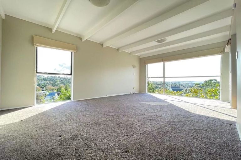 Photo of property in 1/2 Danbury Drive, Torbay, Auckland, 0630