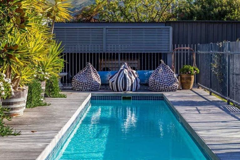 Photo of property in 100 Esplanade, Sumner, Christchurch, 8081