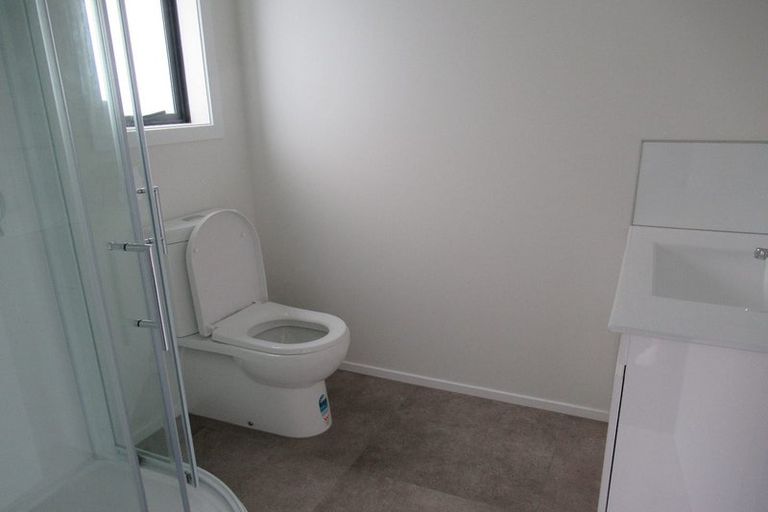 Photo of property in 24a Kings Drive, Levin, 5510