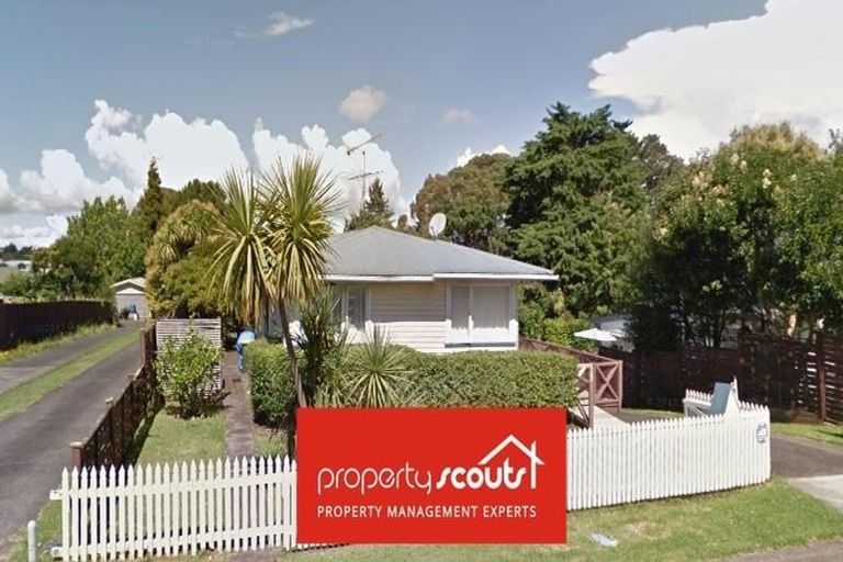 Photo of property in 108 Ennis Avenue, Pakuranga Heights, Auckland, 2010