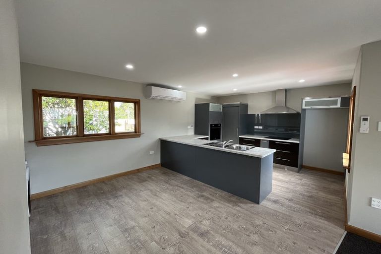 Photo of property in 22 Grassmere Street, Papanui, Christchurch, 8052