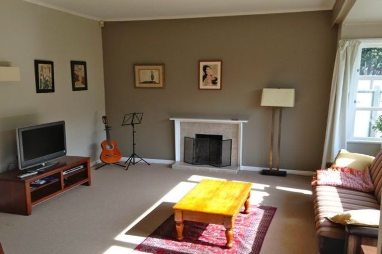 Photo of property in 43 Inglis Street, Seatoun, Wellington, 6022