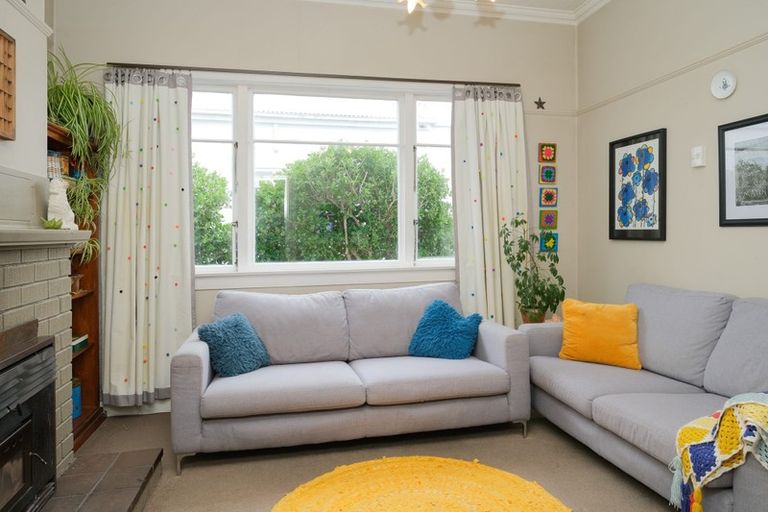 Photo of property in 17 Grove Street, Saint Kilda, Dunedin, 9012