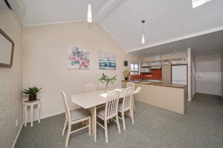 Photo of property in 1/3 Tainui Street, Welbourn, New Plymouth, 4312