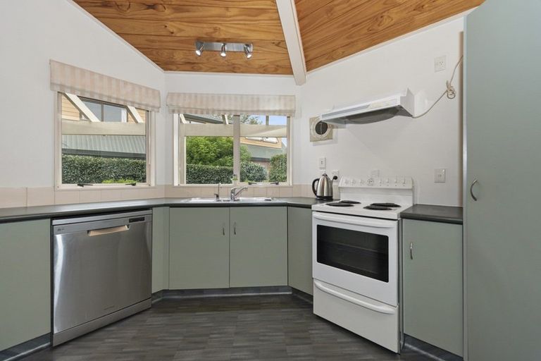 Photo of property in 102 Endeavour Avenue, Flagstaff, Hamilton, 3210