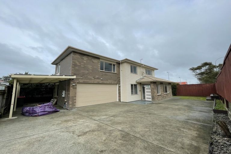 Photo of property in 6a Becroft Drive, Forrest Hill, Auckland, 0620