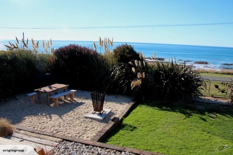 Photo of property in 1 Magdala Street, Kakanui, Oamaru, 9495