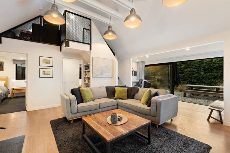 Photo of property in 24 Wiltshire Street, Arrowtown, 9302