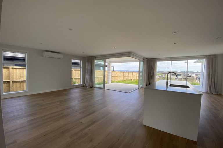 Photo of property in 61 Mclarin Road, Glenbrook, Waiuku, 2681