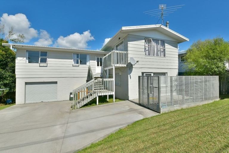 Photo of property in 53 Vipond Road, Stanmore Bay, Whangaparaoa, 0932
