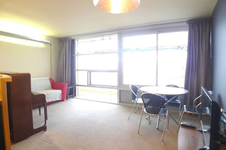 Photo of property in St Pauls Apartments, 104/43 Mulgrave Street, Thorndon, Wellington, 6011