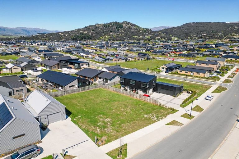 Photo of property in Northlake, 16 Riverslea Road, Wanaka, 9305