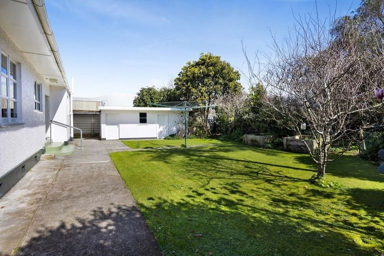 Photo of property in 57 Dixon Avenue, Hawera, 4610