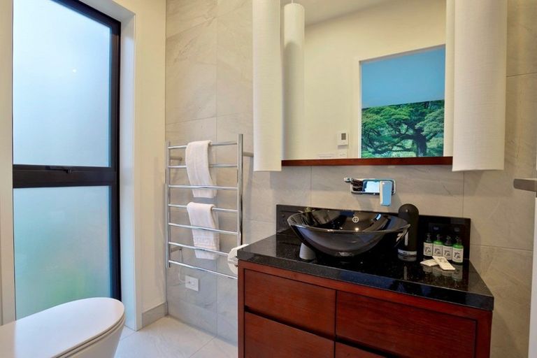 Photo of property in 61 Middleton Road, Queenstown Hill, Queenstown, 9300