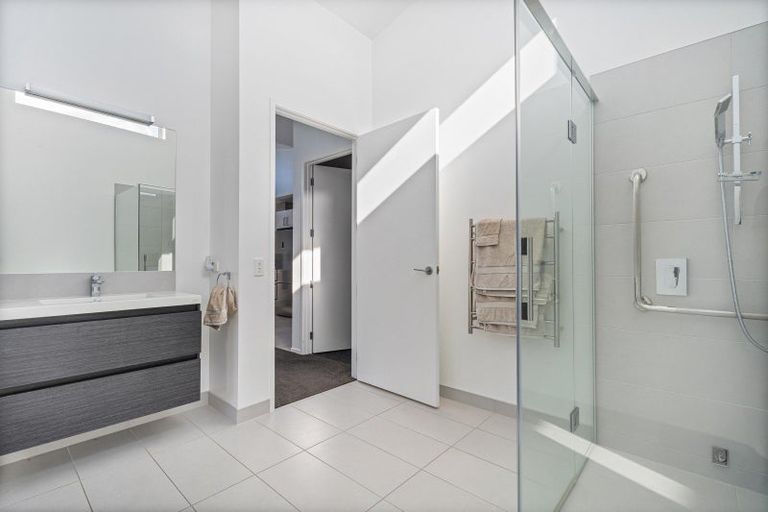 Photo of property in 16 Vanita Drive, Whitianga, 3510